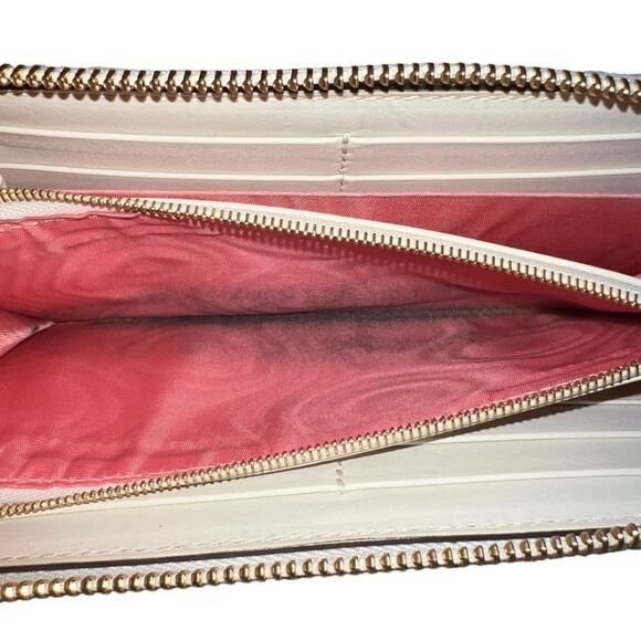 Gucci GG Supreme Les Pommes Apple Long Zip Around Wallet - Picture 9 of 10